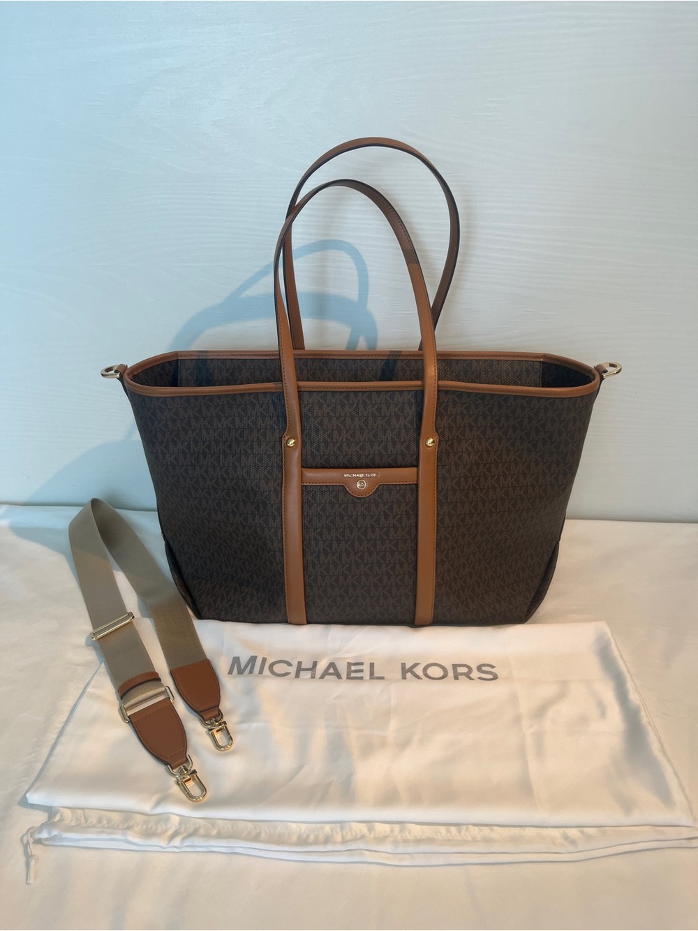 Michael Kors Beck Large Logo Tote